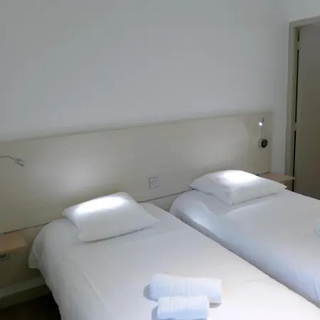 Domaine La Chataigneraie 4* Maurs